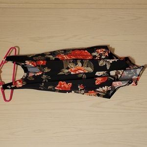 Flowy floral blouse 🌺